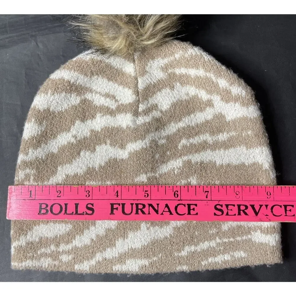 Christian Siriano Hat Beanie Women’s One‎ Size Beige White Animal Print Pom Pom